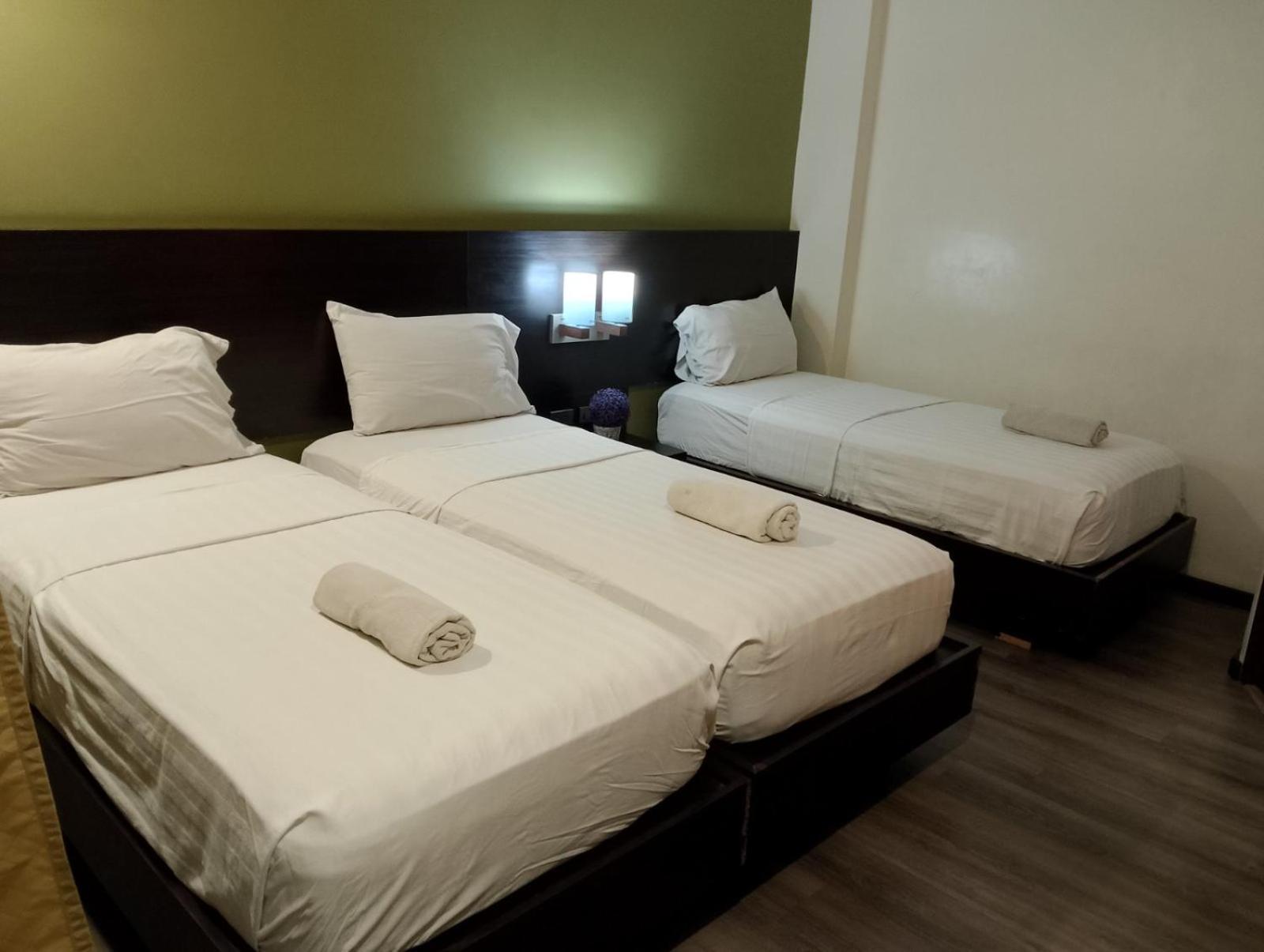 Makati Boutique Hotel Near Naia Airport Terminal 3 Edsa Pasay Cbd Makati City Exterior foto